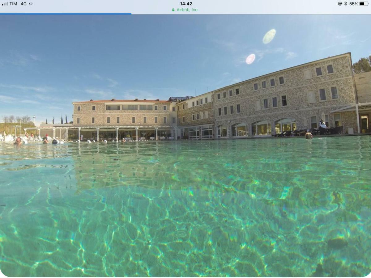 Vista Panoramica Sulle Terme Di Saturnia Leilighet Poggio Murella Eksteriør bilde
